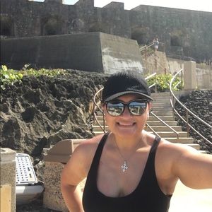 Meet your Posher, Wendy